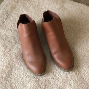 Universal Thread Booties